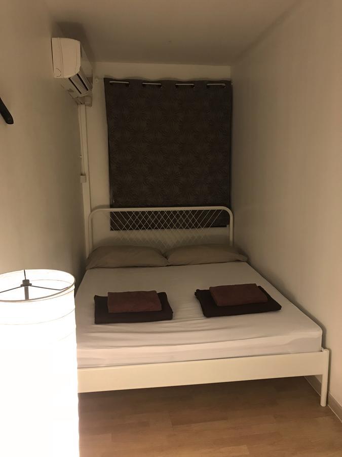 Once In Bangkok With Me Guesthouse Екстериор снимка