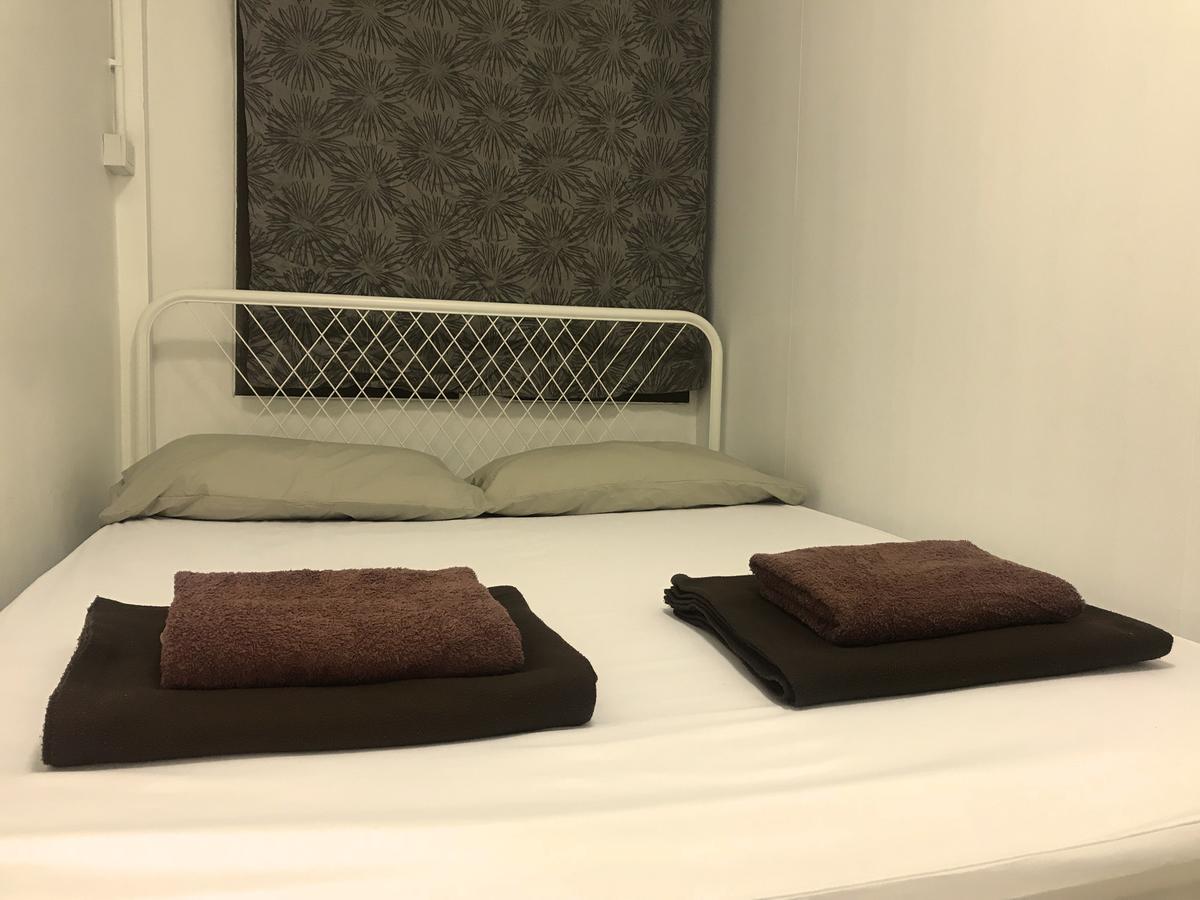 Once In Bangkok With Me Guesthouse Екстериор снимка
